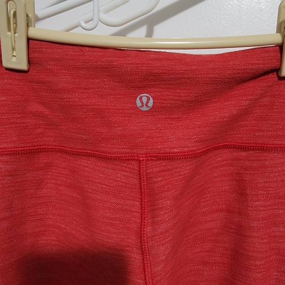 Rare Lululemon Size 6 - Picture 3 of 9